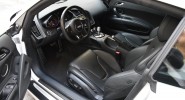 Audi R8 5.2 - вид сбоку