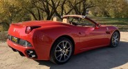Ferrari California - фото транспорта