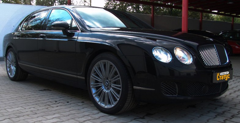Bentley Continental Flying Spur (340)